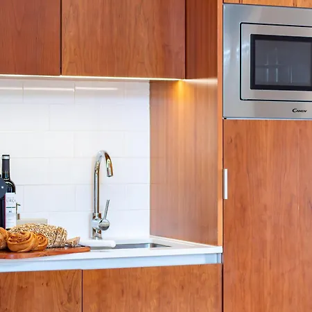 Miragaia W Patio By Lovelystay Lägenhet Oporto